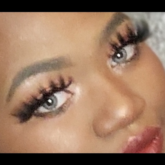 Betty Mink Lashes - Picture 4 of 4